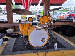 7. Ludwig Classic Maple Hollywood in Golden Slumbers.jpg